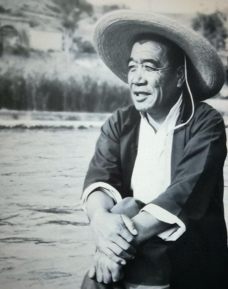 77777788888王中王含义、100年历史图库随时查看1热点释义、解释与落实,规避不实鼓吹